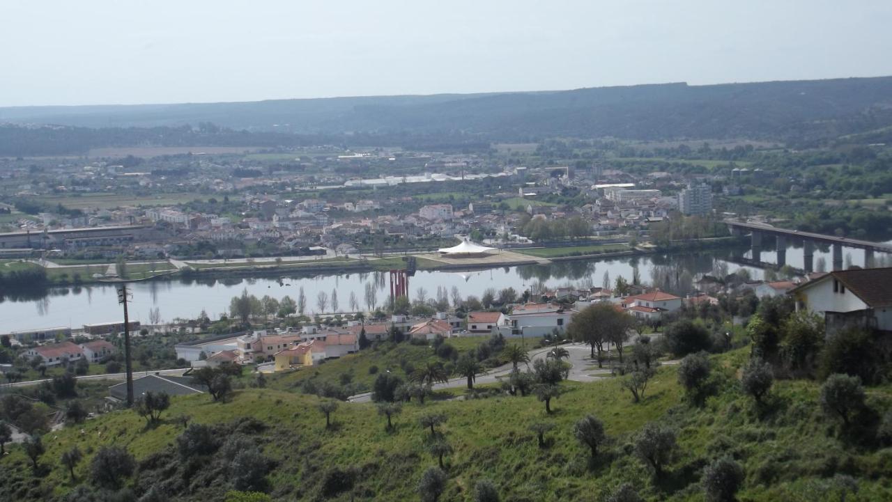 Casa Ocre Alojamento Local آبرانتس المظهر الخارجي الصورة